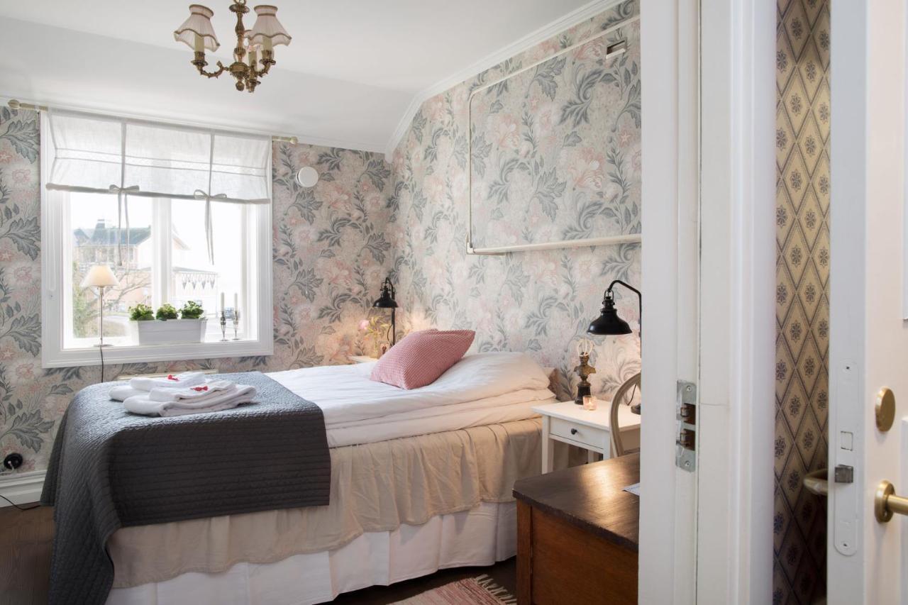 Strandvillan Hotell Och Bed & Breakfast Lysekil Extérieur photo
