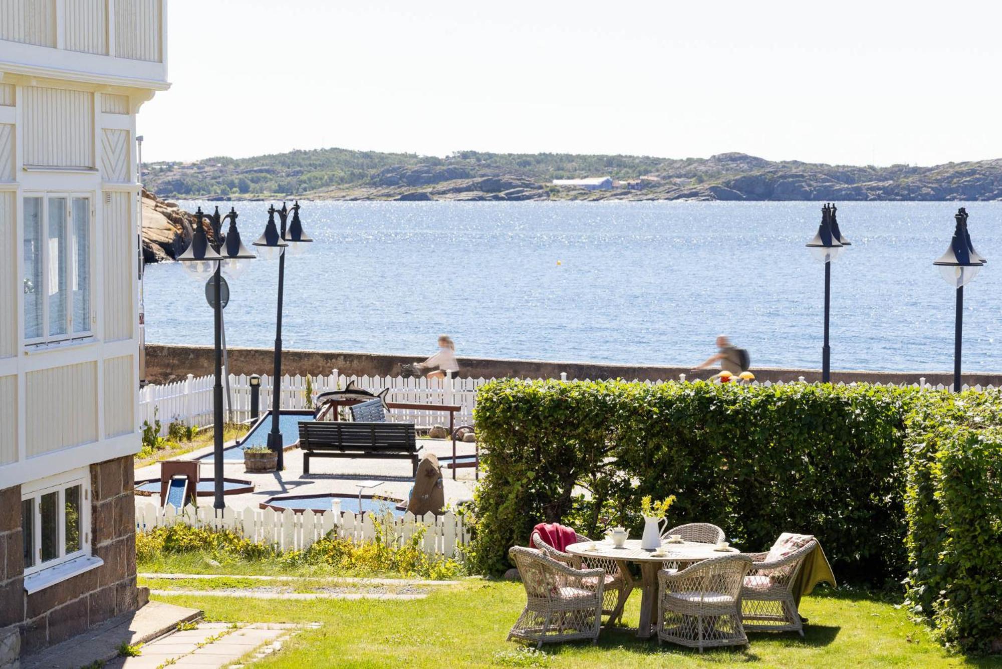 Strandvillan Hotell Och Bed & Breakfast Lysekil Extérieur photo