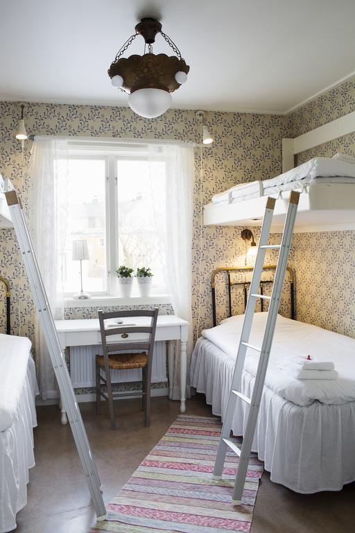 Strandvillan Hotell Och Bed & Breakfast Lysekil Extérieur photo