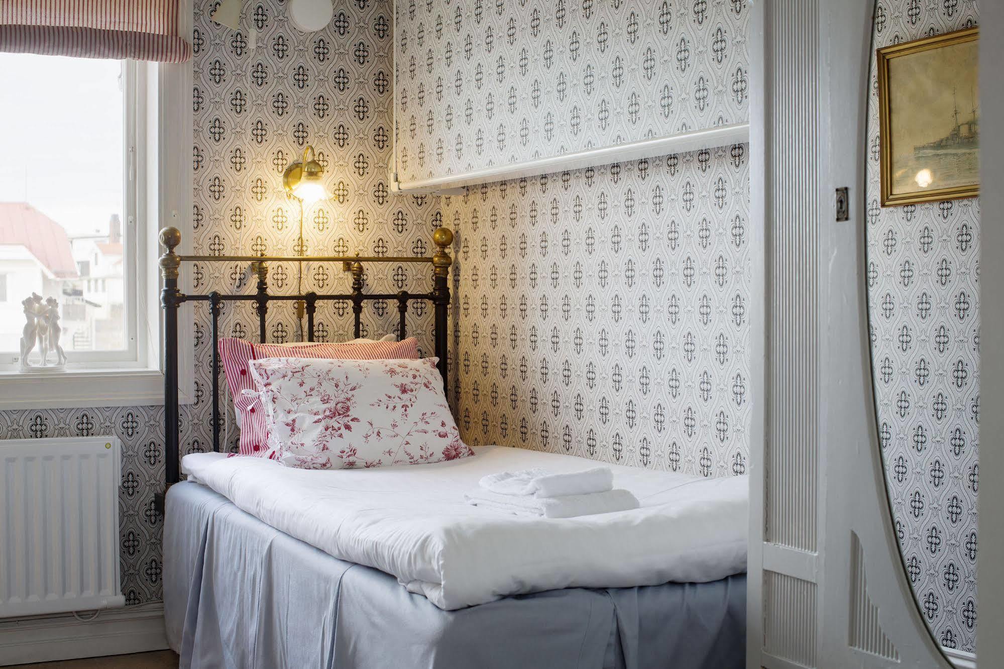 Strandvillan Hotell Och Bed & Breakfast Lysekil Extérieur photo