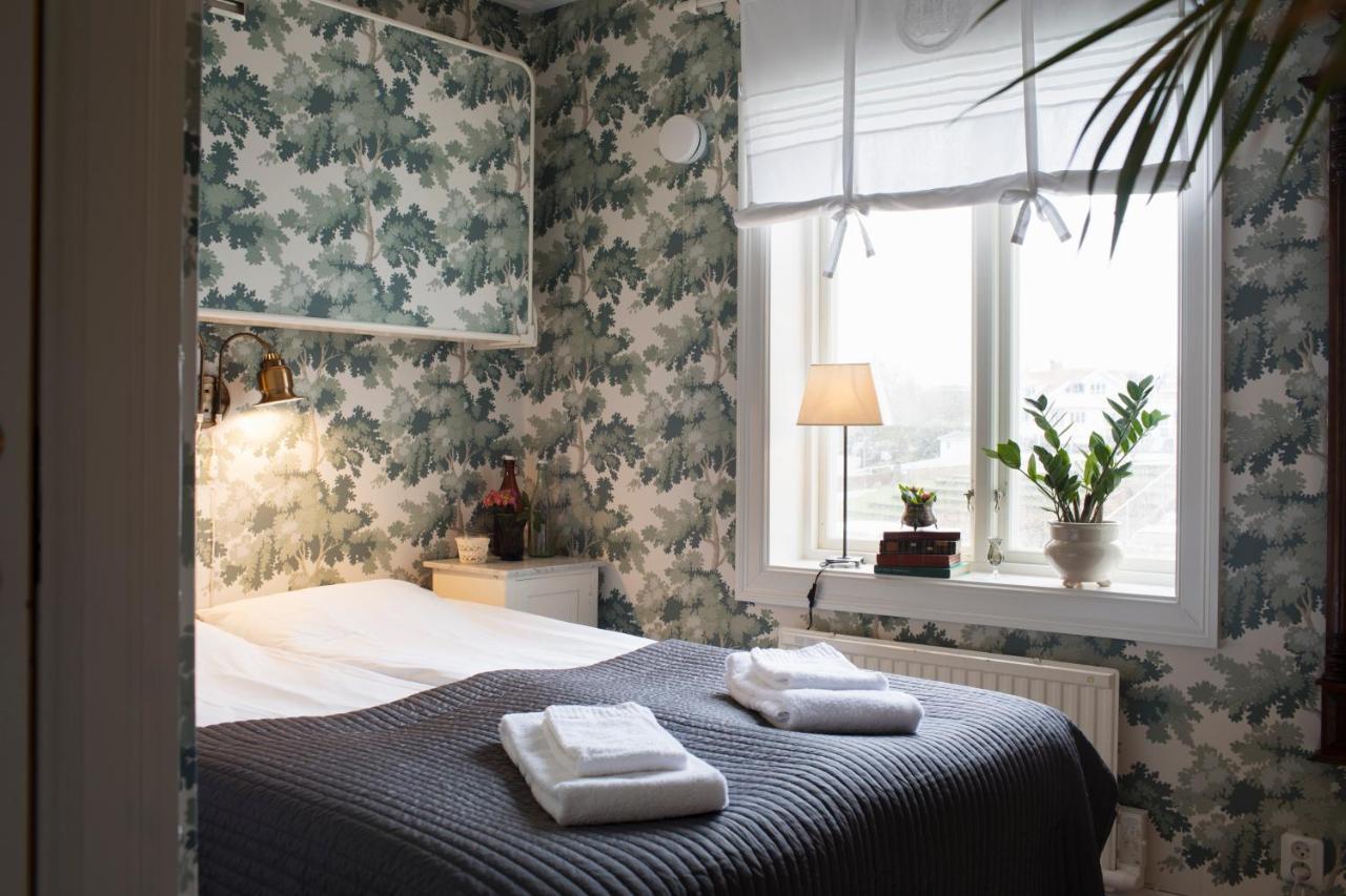 Strandvillan Hotell Och Bed & Breakfast Lysekil Extérieur photo